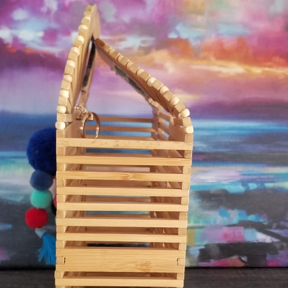 New Medium Slender Square Wooden Purse - Picture 2 of 6